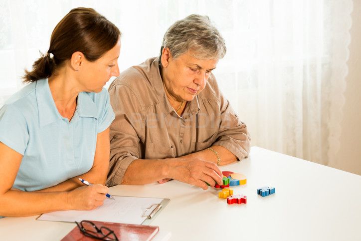 Otazníky kolem účinnosti a bezpečnosti anti-amyloidních monoklonálních protilátek u časné Alzheimerovy nemoci