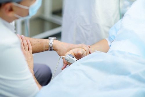 Dexmedetomidin, klonidin, nebo propofol? Výsledky studie A2B